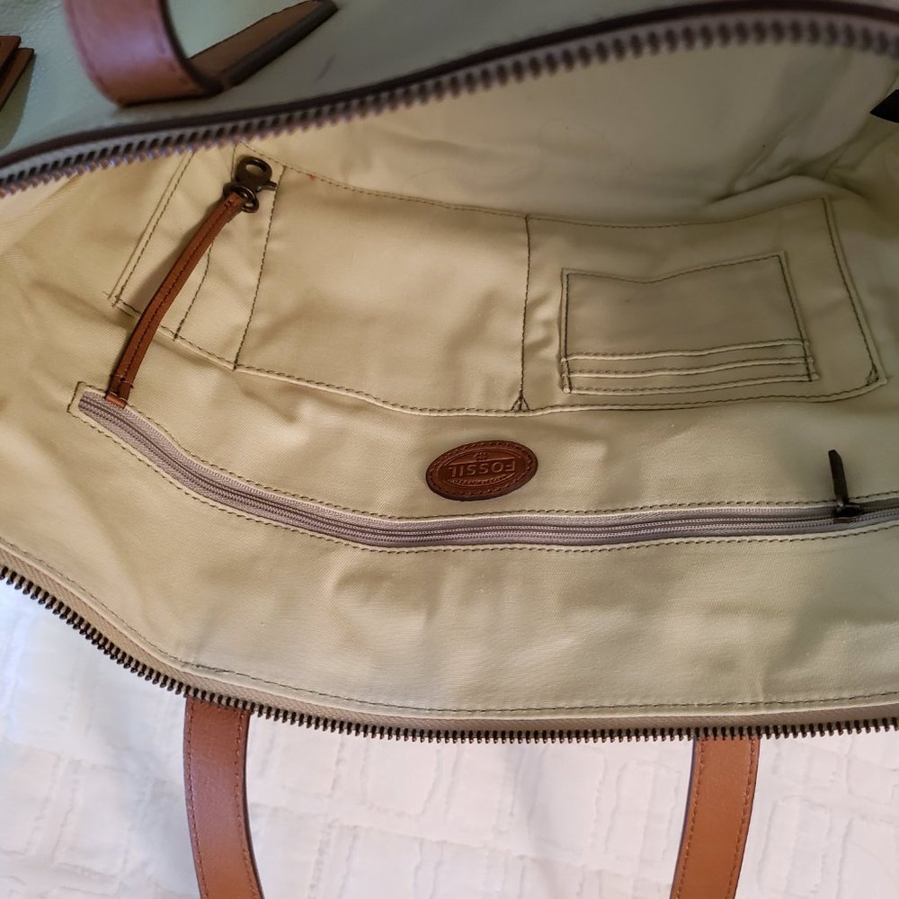 Fossil Tote Bag And Matching Wristlet - image 5